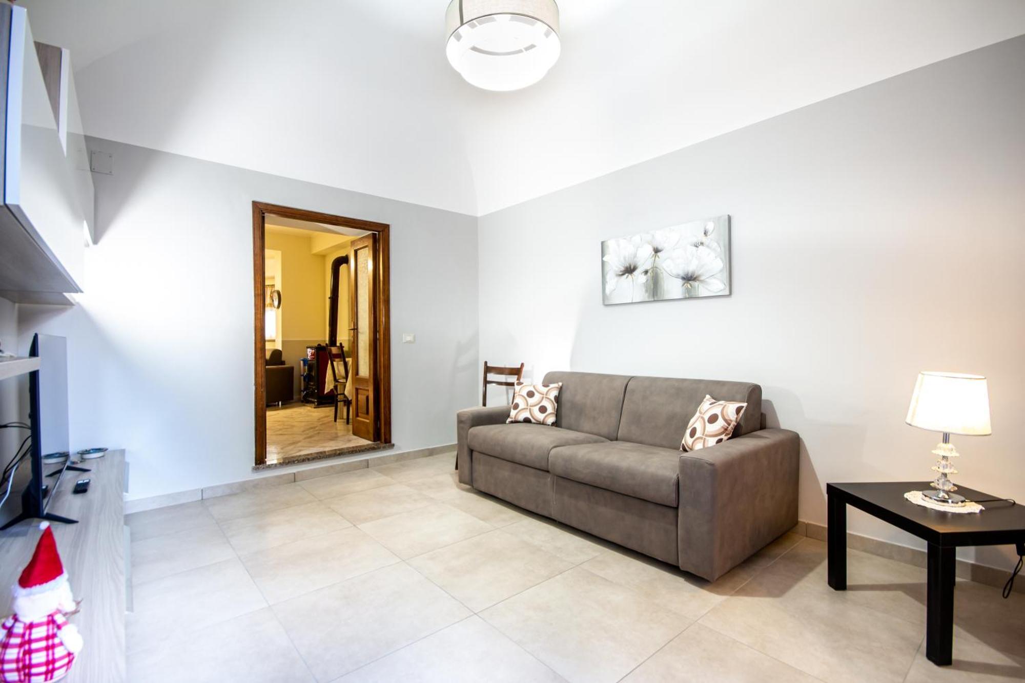 Etna Sunshine Apartments Лінґуаґлосса Екстер'єр фото